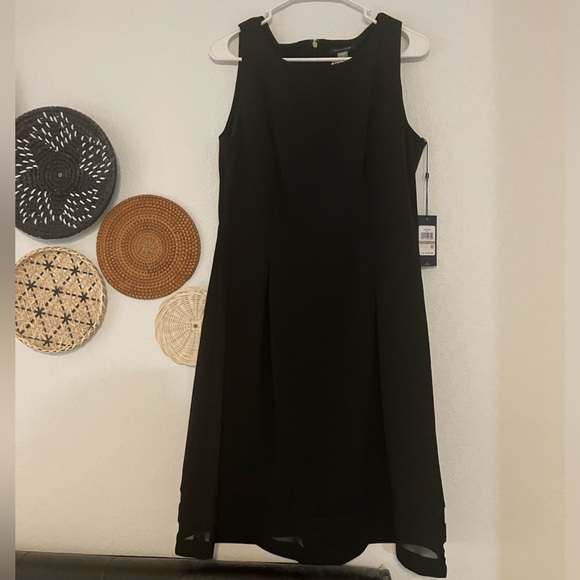 Tommy Hilfiger sleeveless Dress Size 12 NEW!Tommy Hilfiger Little black dress 12 - Picture 2 of 14